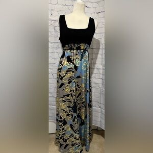 OLIAN size large Maternity Maxi dress